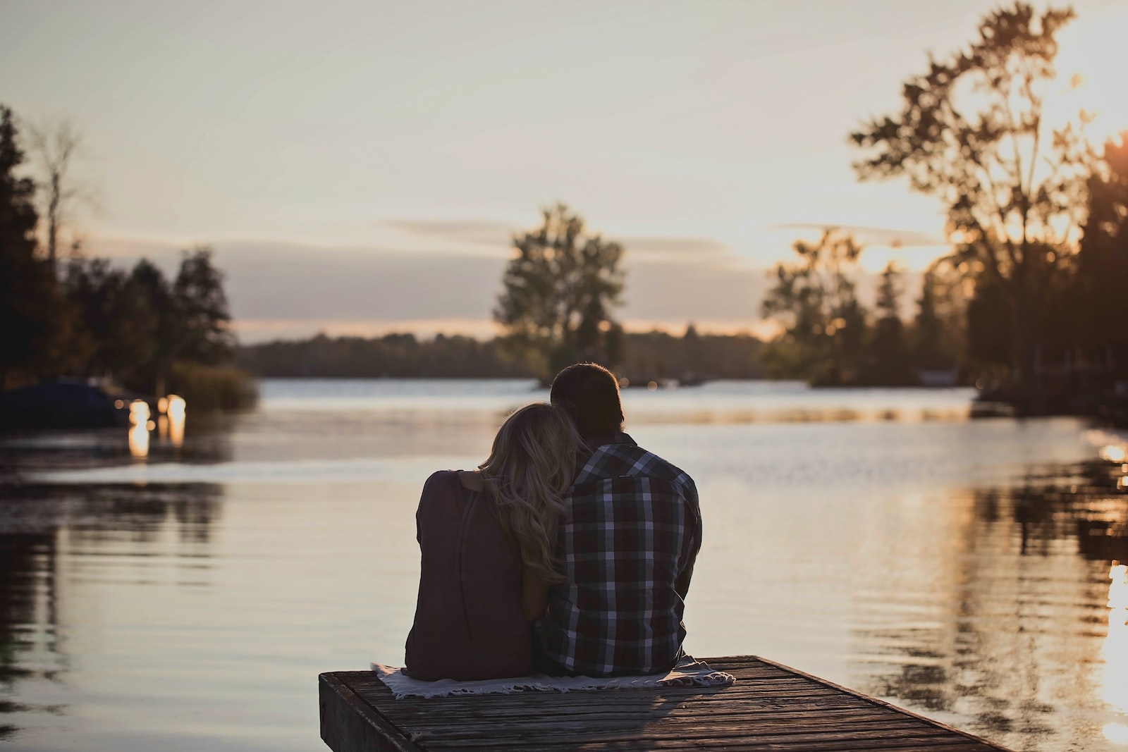 Valentine's Day photoshoot ideas to cheer your soulmate